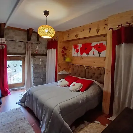 Gite 6 Personnes En Pleine Nature Bain Nordique Et Sauna Ferienhaus *