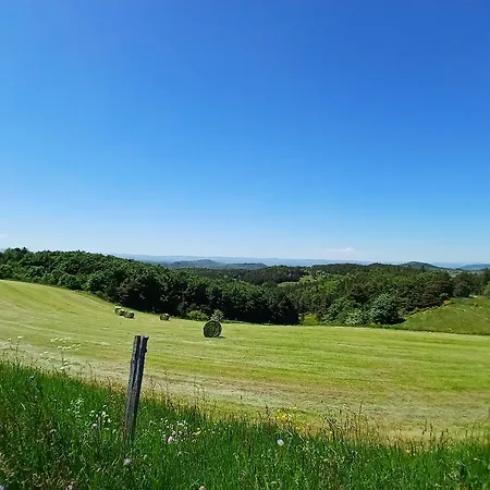 Casa de Férias 6 Personnes En Pleine Nature Jacuzzi, Sauna, Kota *