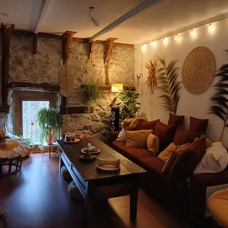 Casa de Férias 6 Personnes En Pleine Nature Jacuzzi, Sauna, Kota