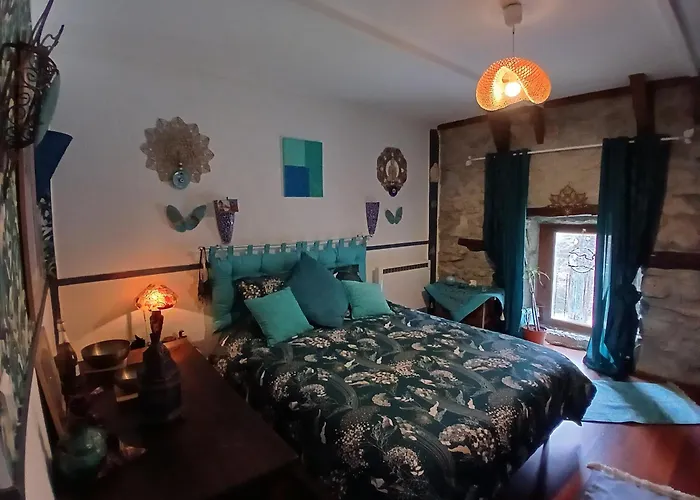 6 Personnes En Pleine Nature Jacuzzi, Sauna, Kota Casa de Férias Laussonne