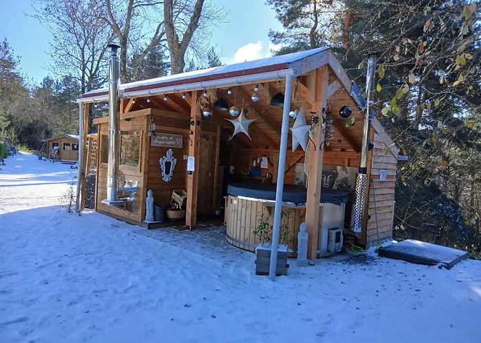 Casa de Férias 6 Personnes En Pleine Nature Jacuzzi, Sauna, Kota